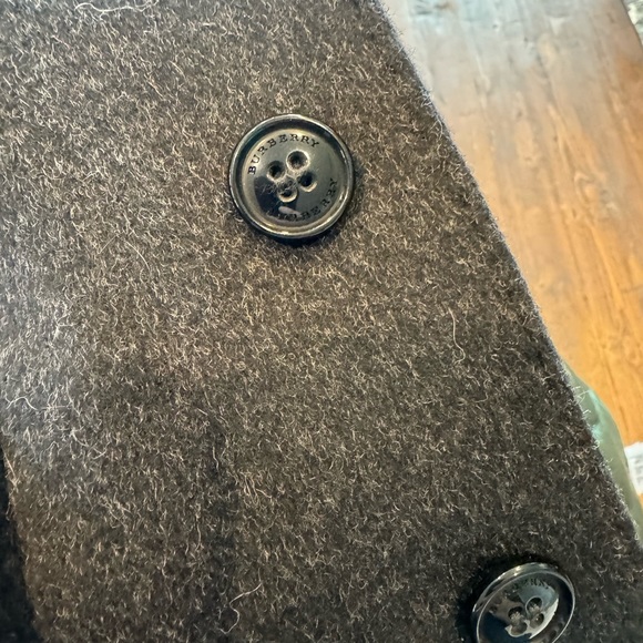 BURBERRY KIDS wool/cashmere size 4 - Picture 9 of 10